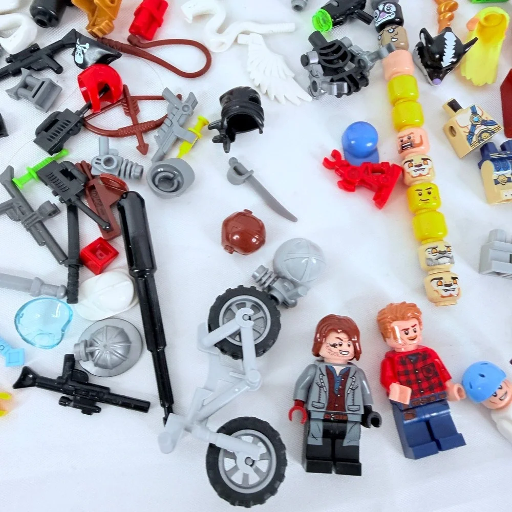 LEGO Minifigure Parts Lot Chima Star Wars Figures Heads Torsos Rainn Delacourt